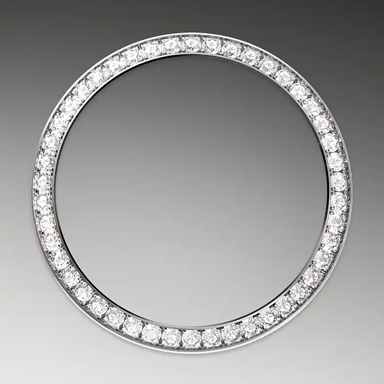 Bezel bertatahkan berlian