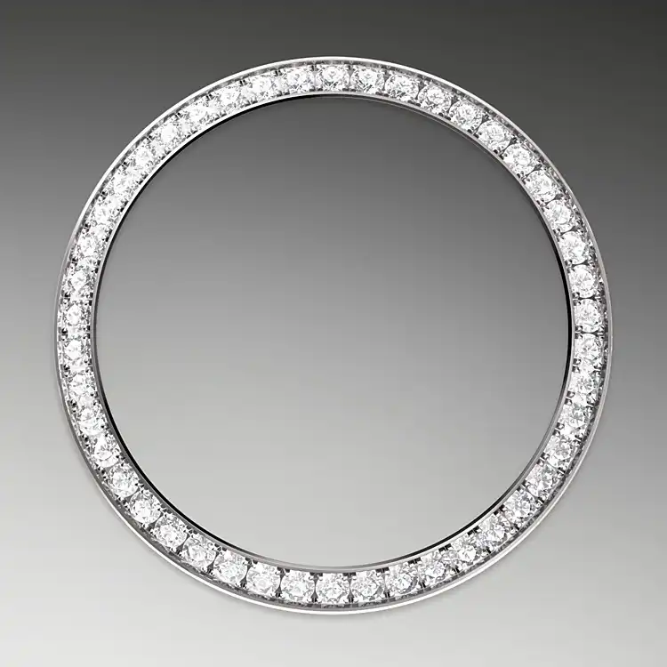 Bezel Set Berlian