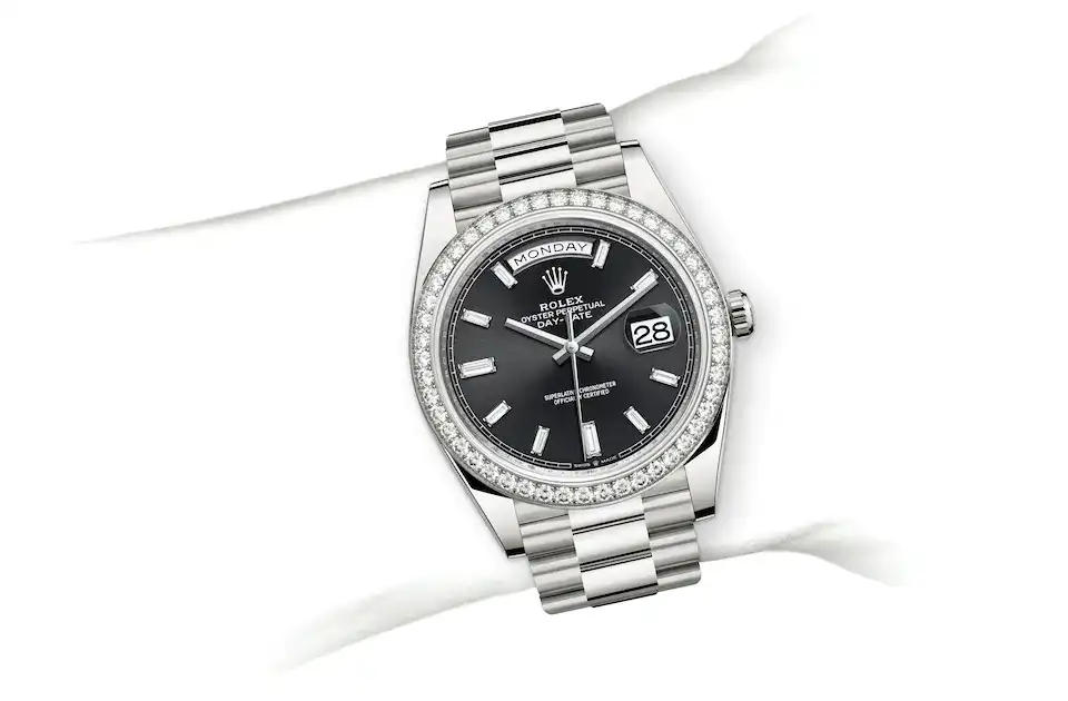 DAY-DATE 40 m228349rbr-0003