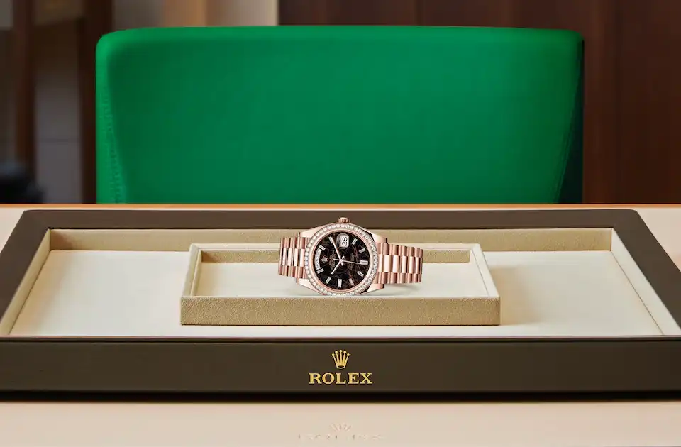 DAY-DATE M228345RBR-0016